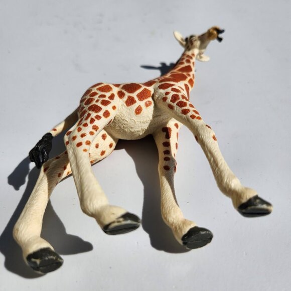 Giraffe Action Figure 8" Tall Hard Plastic Wildlife Toy San Diego Zoo Safari Thi - Picture 9 of 13